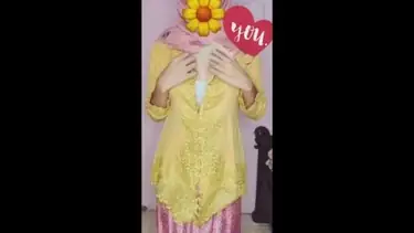 Pesona Ukhti Kebaya Pink Berujung Petaka Nikmat