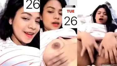 Skandal Dambie VCS Ngangkang Pamer Memek Becek